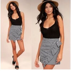 NWOT Lulu's Black and White Gingham Mini Skirt size Small